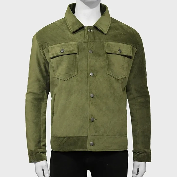 Red Notice Ryan Reynolds Green Jacket